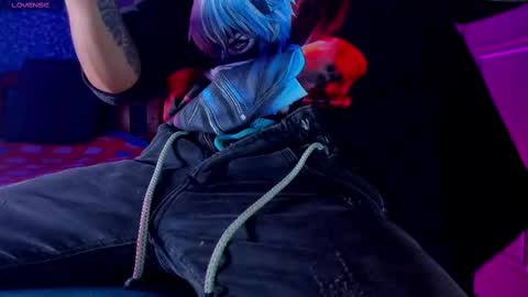 Sebastian online show from March 3, 2025, 7:06 pm