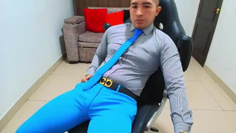 juan  sebastian online show from February 17, 2025, 1:10 pm