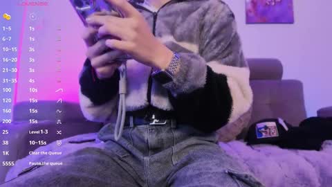     .  INDEPENDENT MODEL online show from February 22, 2026, 12:36 pm