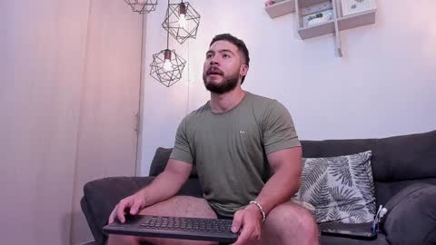 Instagram jeanpaulfit  online show from February 2, 2025, 10:49 pm