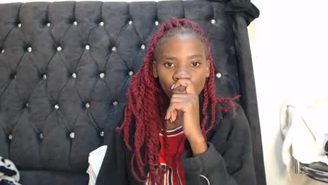 sebatrishaa online show from October 12, 2025, 3:55 pm