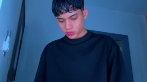 Sebastian online show from November 26, 2025, 9:05 pm