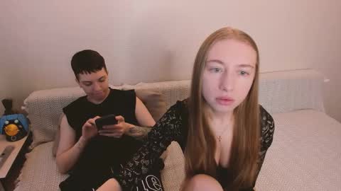 Amanda and  pair in a real life we love each other but can play with you online show from February 6, 2026, 5:34 am