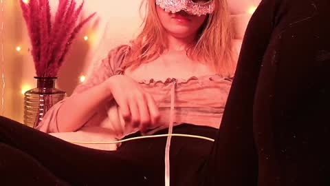 Snapshot of secretanni chatting on January 2, 2025, 9:43 am Anni online show from January 2, 2025, 9:43 am