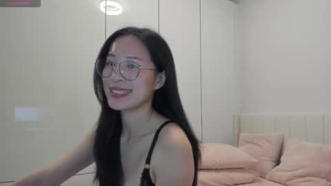 Snapshot of secretgirlfriendxo chatting on November 1, 2025, 12:56 am Angela online show from November 1, 2025, 12:56 am