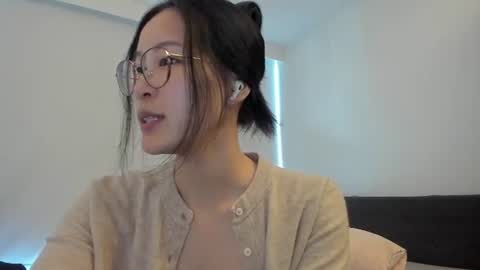Snapshot of secretgirlfriendxo chatting on June 10, 2026, 12:22 am Angela online show from June 10, 2026, 12:22 am