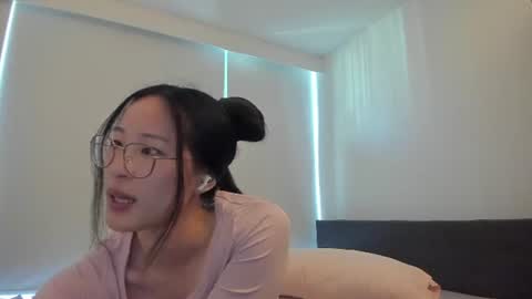 Snapshot of secretgirlfriendxo chatting on June 18, 2026, 11:09 pm Angela online show from June 18, 2026, 11:09 pm