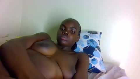 Snapshot of secretseductres chatting on April 18, 2026, 7:18 pm secretseductres online show from April 18, 2026, 7:18 pm