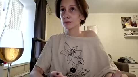 Snapshot of secrettt_poison chatting on June 19, 2026, 3:16 pm secrettt_poison online show from June 19, 2026, 3:16 pm