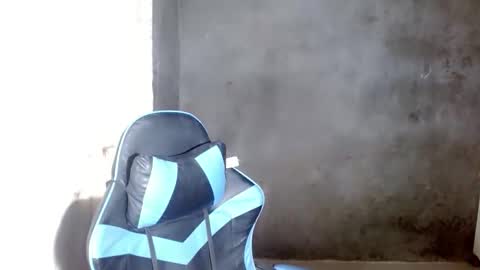 Snapshot of seducive_allea chatting on February 5, 2026, 6:07 am seducive_allea online show from February 5, 2026, 6:07 am