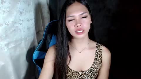 Snapshot of seducive_allea chatting on February 8, 2026, 8:29 am seducive_allea online show from February 8, 2026, 8:29 am