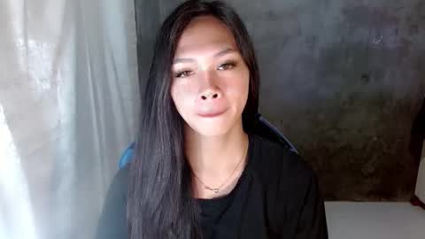 Snapshot of seducive_allea chatting on February 18, 2026, 9:27 am seducive_allea online show from February 18, 2026, 9:27 am