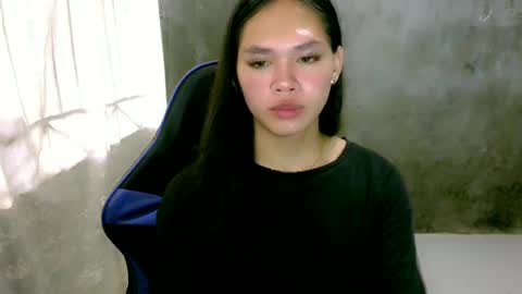 Snapshot of seducive_allea chatting on April 10, 2026, 4:28 am seducive_allea online show from April 10, 2026, 4:28 am