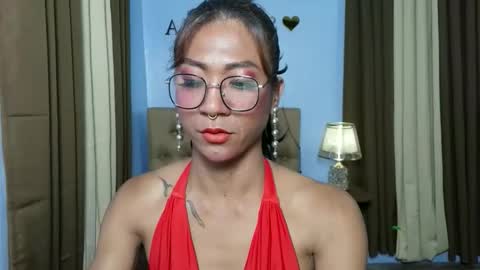 Snapshot of seductive_astrid chatting on May 3, 2026, 1:44 am seductive_astrid online show from May 3, 2026, 1:44 am