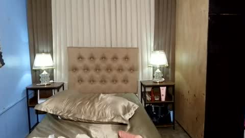 seductive_astrid online show from July 14, 2026, 10:21 am