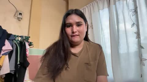 seductive_housewife online show from March 27, 2026, 8:48 am