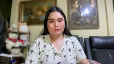 seductive_housewife online show from April 13, 2026, 2:00 pm