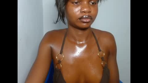 seductive_sugar247 online show from April 14, 2026, 5:46 am