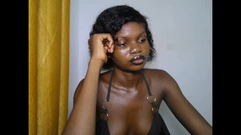 seductive_sugar247 online show from May 6, 2026, 5:25 am