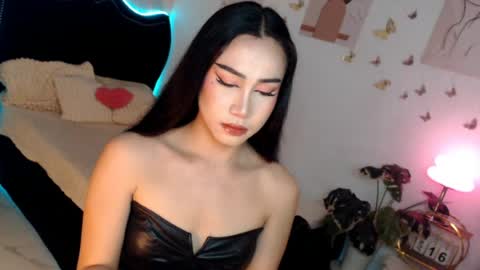 Vanessa online show from June 15, 2026, 6:10 pm