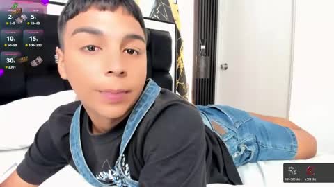 Snapshot of seductivo_jr chatting on April 29, 2026, 4:05 am seductivo online show from April 29, 2026, 4:05 am