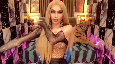 KATARINA LUST online show from February 13, 2026, 12:12 pm