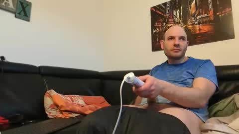 Sebastian online show from March 17, 2026, 6:17 am