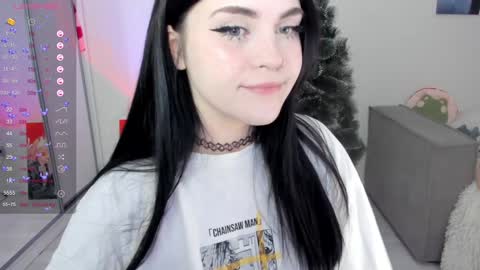 Snapshot of selena___cute chatting on December 23, 2024, 5:17 am Selena  online show from December 23, 2024, 5:17 am