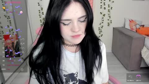 Snapshot of selena___cute chatting on January 28, 2025, 8:14 am Selena  online show from January 28, 2025, 8:14 am