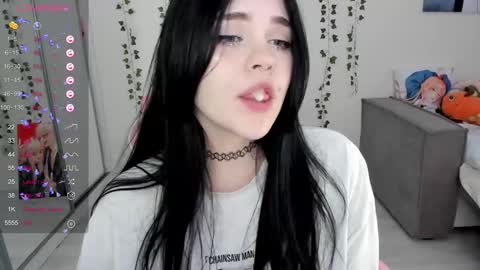 Snapshot of selena___cute chatting on February 10, 2025, 8:09 am Selena  online show from February 10, 2025, 8:09 am