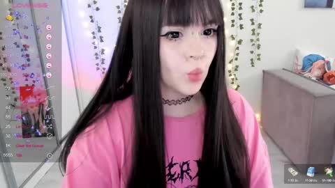 Snapshot of selena___cute chatting on February 26, 2025, 10:04 am Selena  online show from February 26, 2025, 10:04 am