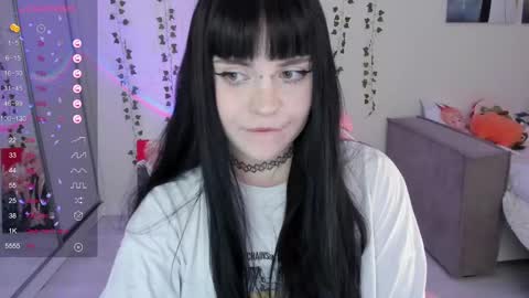 Snapshot of selena___cute chatting on March 12, 2025, 10:16 am Selena  online show from March 12, 2025, 10:16 am