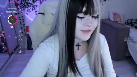 Snapshot of selena___cute chatting on October 28, 2025, 5:00 am Selena  online show from October 28, 2025, 5:00 am