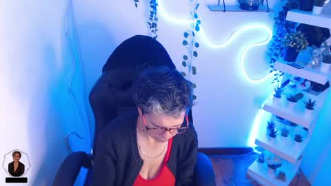 Snapshot of selena_ferreira chatting on May 16, 2026, 11:31 am Selena online show from May 16, 2026, 11:31 am