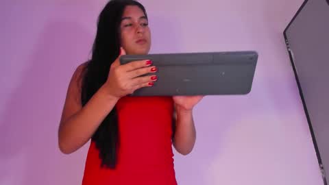 Snapshot of selena_fox7 chatting on October 24, 2025, 4:09 am selena_fox7 online show from October 24, 2025, 4:09 am
