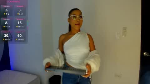 Selena online show from October 11, 2025, 12:15 pm