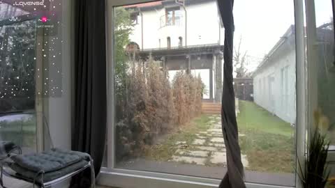 Selena online show from March 12, 2025, 7:46 am