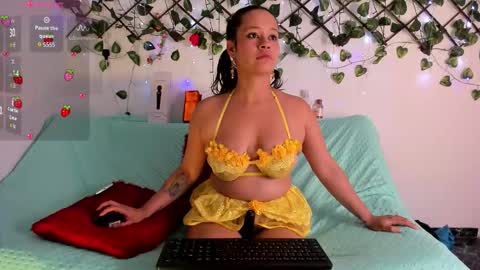 Snapshot of selena_turner3 chatting on October 21, 2025, 5:35 pm Selena  online show from October 21, 2025, 5:35 pm