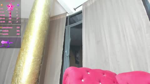 Snapshot of selenagomz chatting on January 8, 2025, 8:49 am Selena online show from January 8, 2025, 8:49 am