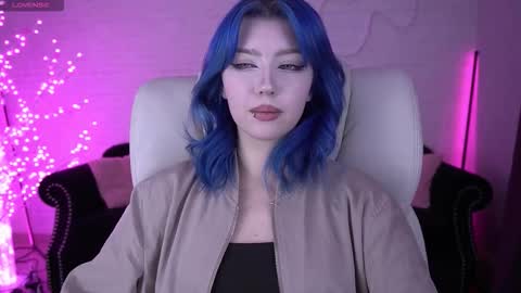 selenairis online show from February 4, 2026, 10:47 pm