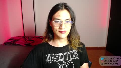 Snapshot of selene_s3xy chatting on December 26, 2024, 4:10 am selene_s3xy online show from December 26, 2024, 4:10 am