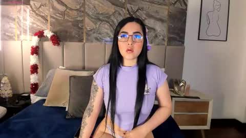 Selene online show from November 28, 2025, 12:19 pm