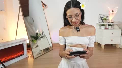 Snapshot of selene_starkk chatting on February 3, 2026, 2:21 am Sel Your Little butterfly online show from February 3, 2026, 2:21 am