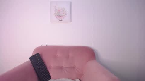 selene_swee online show from May 26, 2026, 8:38 pm