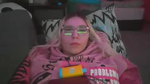 Snapshot of selenebaby chatting on December 26, 2024, 9:58 pm Selene online show from December 26, 2024, 9:58 pm