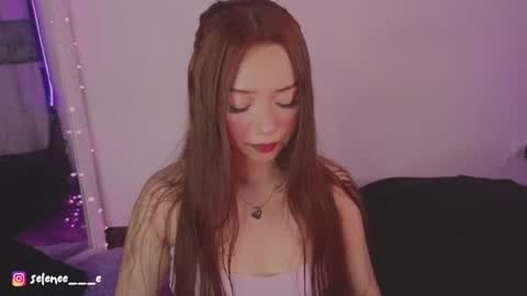 Snapshot of selenee___e chatting on February 21, 2025, 2:50 am selene online show from February 21, 2025, 2:50 am