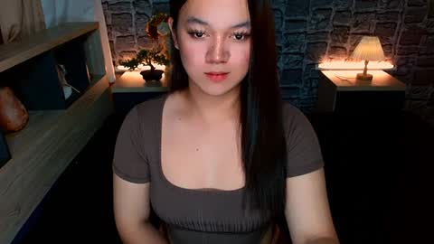 Snapshot of selenesantiago chatting on December 19, 2024, 10:10 pm joan online show from December 19, 2024, 10:10 pm