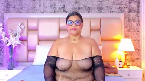 Snapshot of selennacooper chatting on February 5, 2026, 11:48 am Selenna Cooper online show from February 5, 2026, 11:48 am