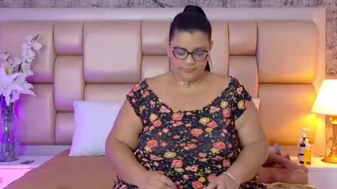 Snapshot of selennacooper chatting on February 11, 2026, 11:37 am Selenna Cooper online show from February 11, 2026, 11:37 am