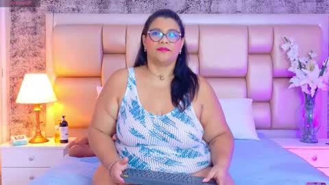 Snapshot of selennacooper chatting on February 17, 2026, 11:40 am Selenna Cooper online show from February 17, 2026, 11:40 am